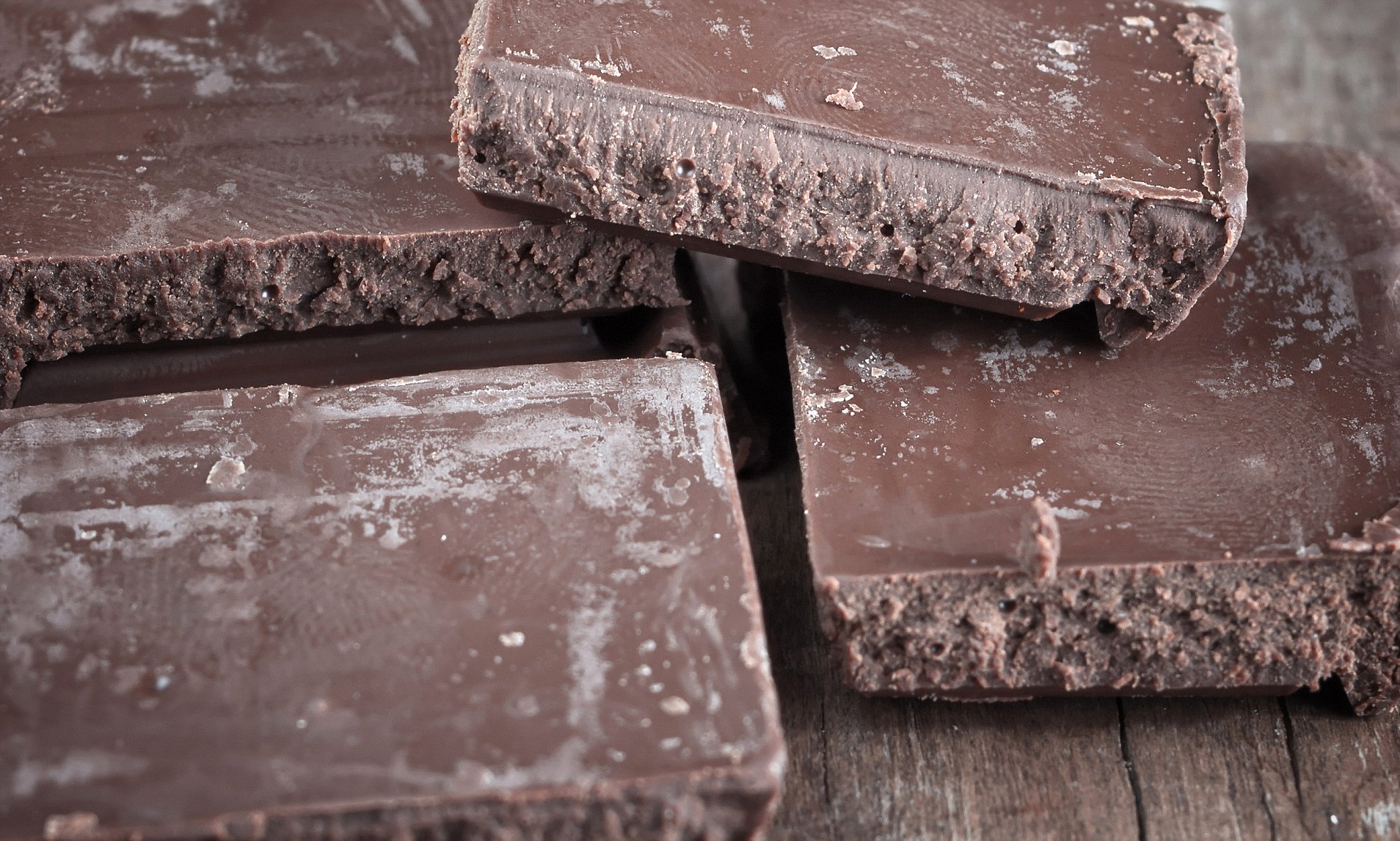 Le salieron manchas? 4 fenómenos que pueden ocurrirle a un chocolate con  los cambios de temperatura | Vida | BioBioChile
