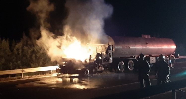 Camión quemado en Ruta 5 Sur | BBCL