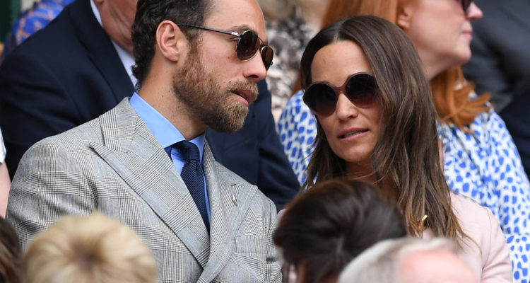 ARCHIVO | AFP | Middleton junto a su hermano James.