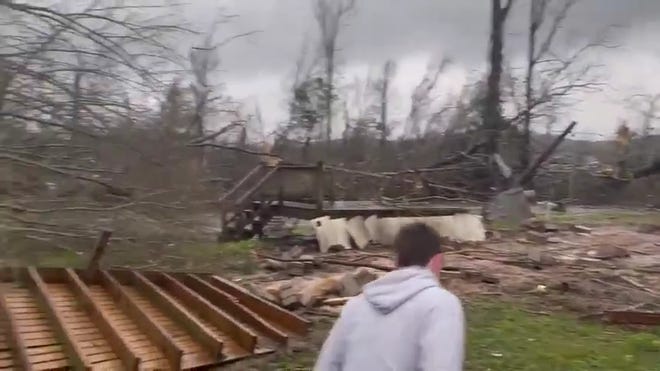 Gadsden Times / Lives Storms / Media