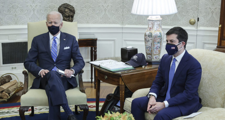 Oliver Contreras | POOL | Getty Images | Agence France-Presse