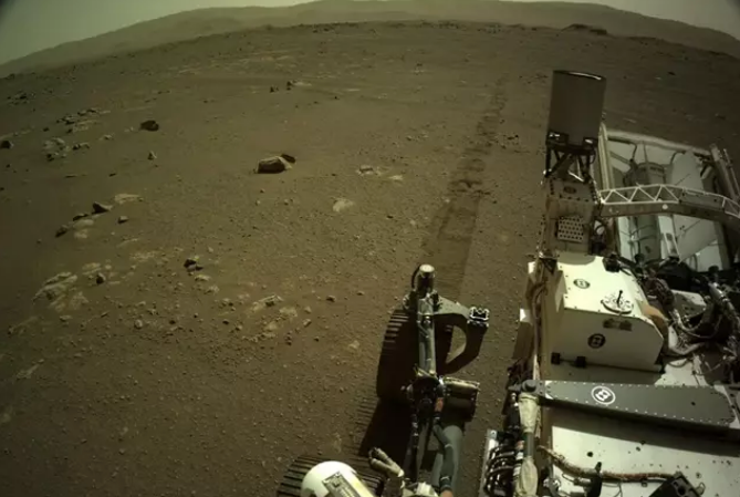 Rodadas dejadas por Perseverance en uno de sus recorridos | NASA