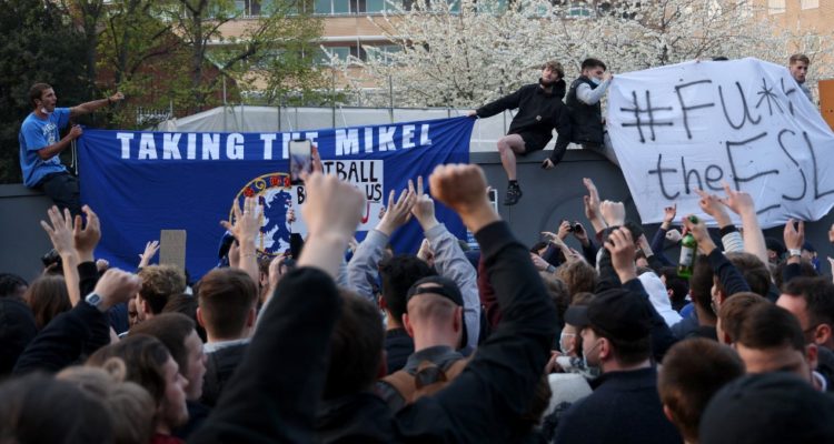 Adrian Dennis I Agence France Presse