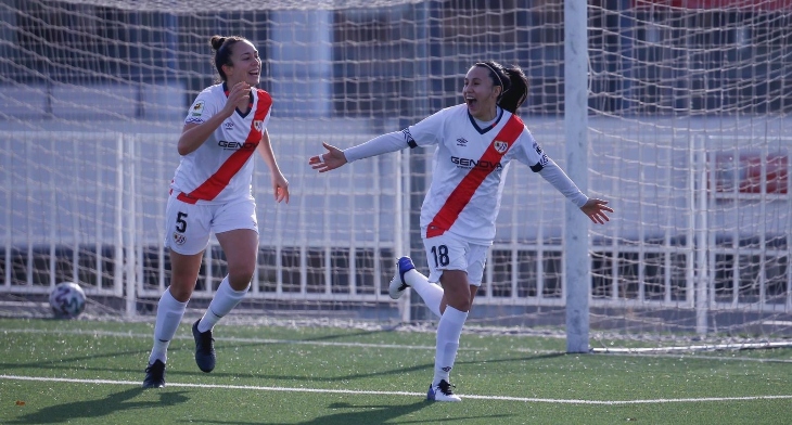 Twitter @Camila_Saez_4