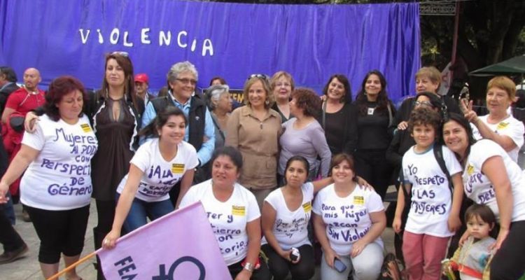 Facebook Corporación Mujeres Siglo XXI 