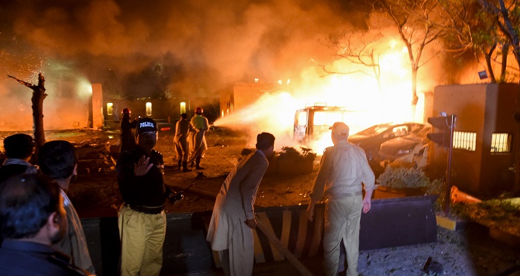 Cinco muertos deja atentado contra hotel donde se alojaba el embajador chino  en Pakistán | Internacional | BioBioChile