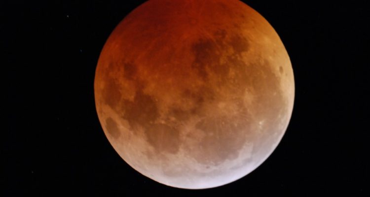 Imagen tomada por el astrofotógrafo Arturo Gómez el 21 de diciembre de 2010