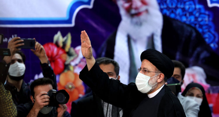 Atta Kenare | Agence France-Presse