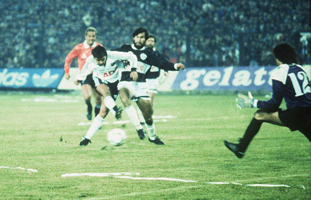 Queiroz recorda episódio insólito da final do Mundial sub-20 de 1991:  Antes dos penáltis, alguém se aproximou de mim e deu-me um amuleto