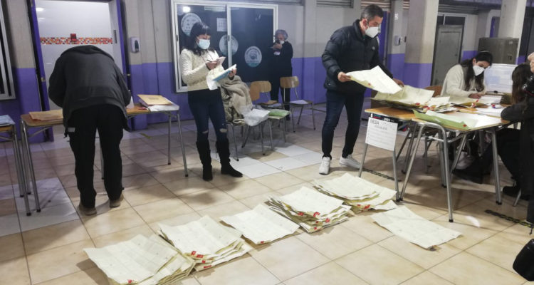 Recuento en el Liceo Carmela Carvajal | Beatriz Vallejos