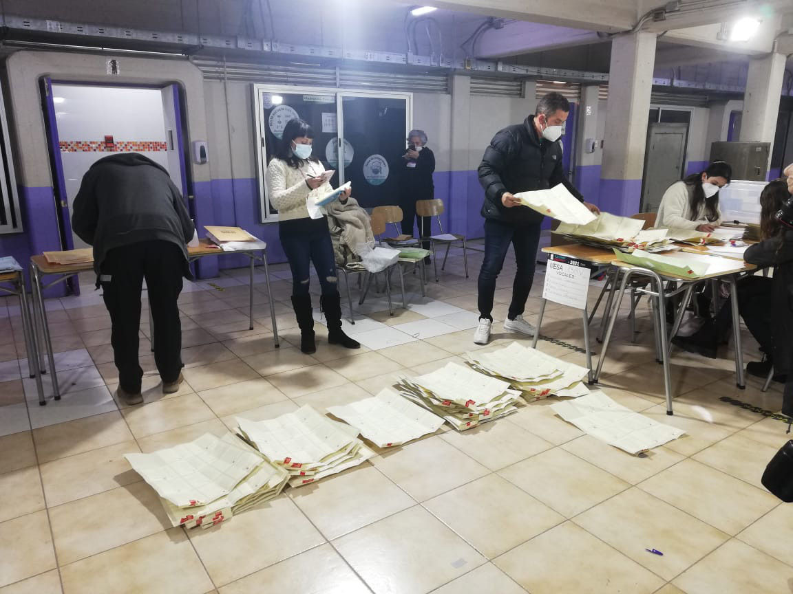 Recuento en el Liceo Carmela Carvajal | Beatriz Vallejos