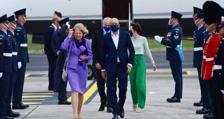 EFE | EPA | Neil | Hall | Pool