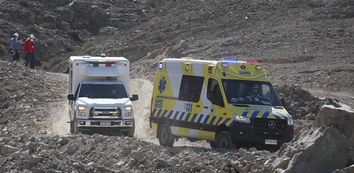 30 DE DICIEMBRE DE 2020 / TierraAmarilla          Accidente minero en Ruta C-397, km.9, esta mañana  se  genero un derrumbe al interior de la mina Nuestra en el sector ElTránsito donde quedaron 2 personas atrapadas las que se mantienen en buenas condiciones esperando el rescate.                                       
FOTO: KARL CHINGA GRAWE / AGENCIA UNO