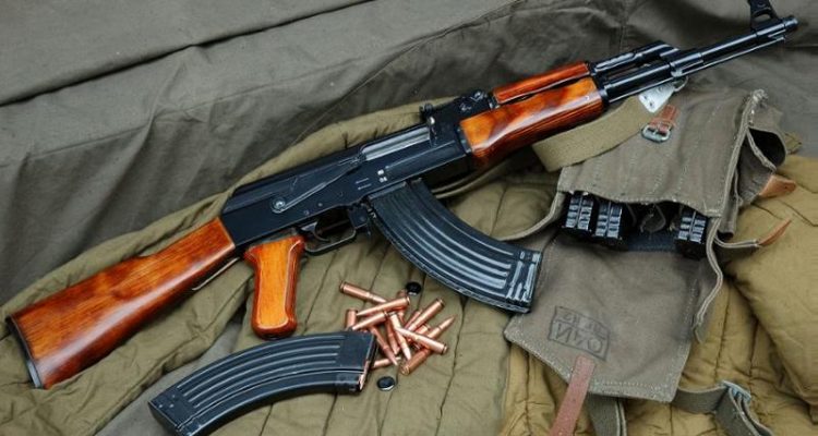 Fusil AK-47 original | Wikipedia Commons
