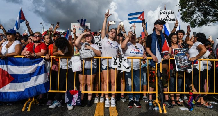 Chandan Khanna 
| Agence France-Presse