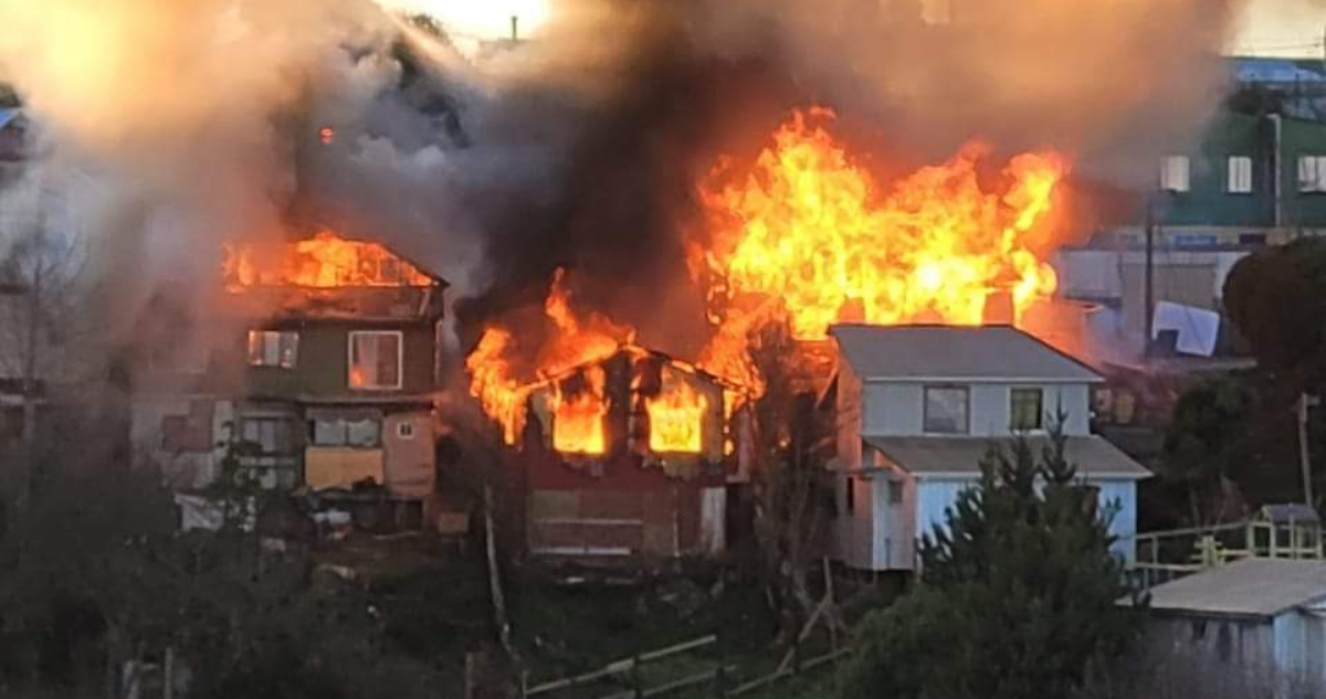 incendio-cerro-la-gloria-talcahuano-2.png