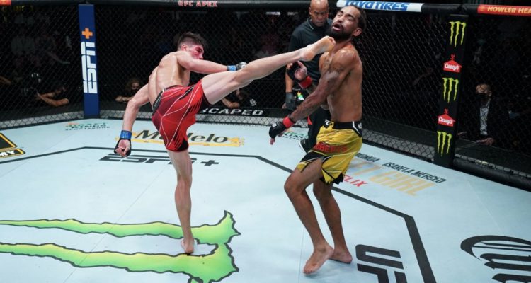 Twitter | @UFCEspanol