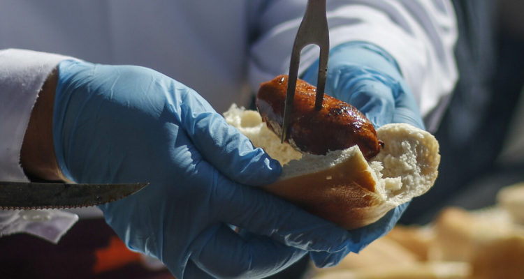 acidez estomacal puede exacerbarse con alimentos grasos