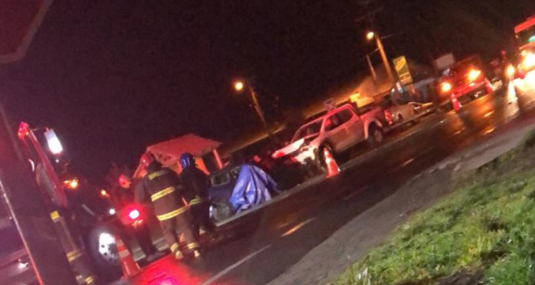 colisión vehicular deja dos muertos