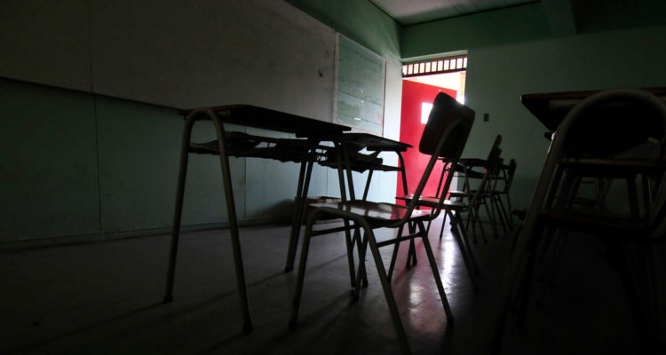 congreso-aprueba-postergacion-de-evaluacion-docente