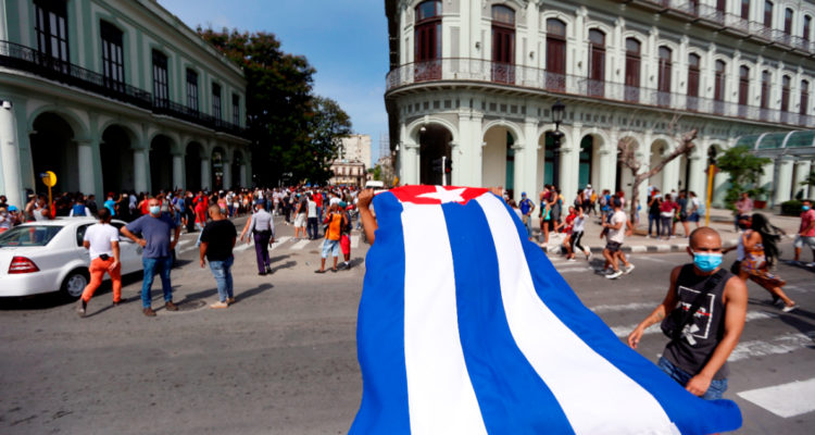 Detenciones, represión, censura y miedo: consecuencias del “estallido social” del 11J en Cuba