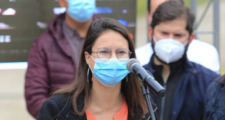 Ley prohíbe a los empleados públicos