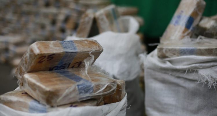 dos-personas-con-41-kilos-de-marihuana