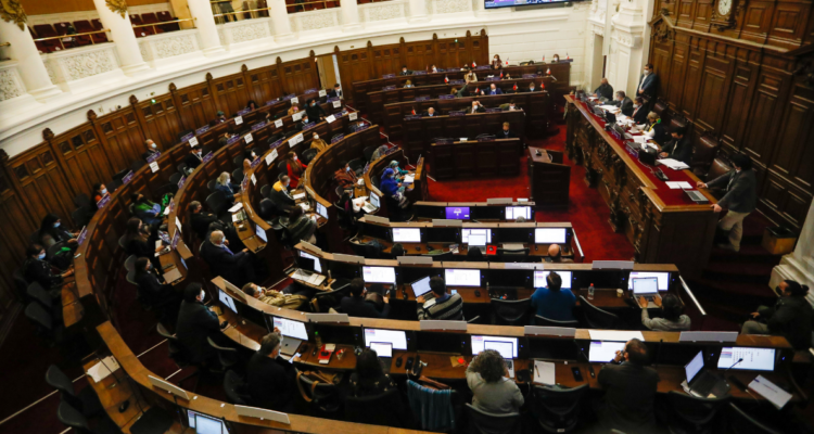 caso positivo covid en conevnción