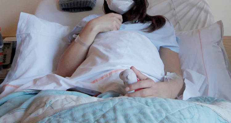 mujer-hospitalizada