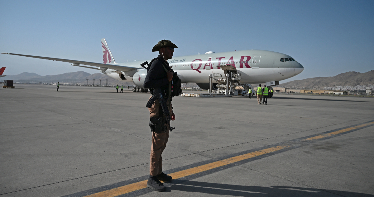 Sale desde Kabul el primer vuelo hacia el extranjero desde la salida de EEUU