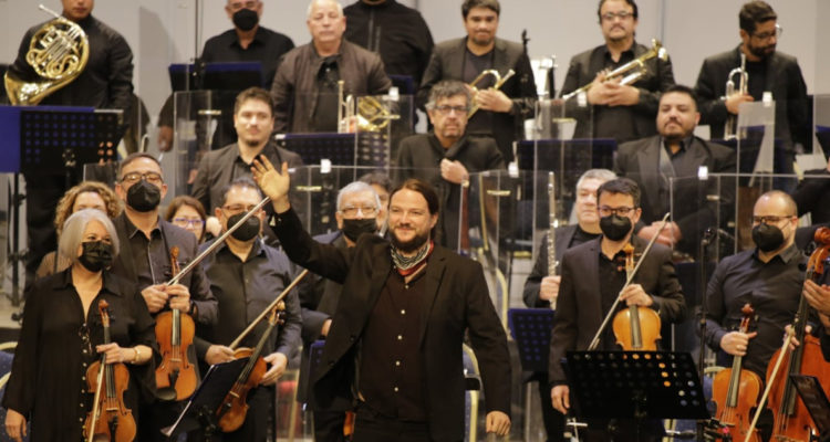 Nano Stern y Orquesta Sinfónica de Antofagasta