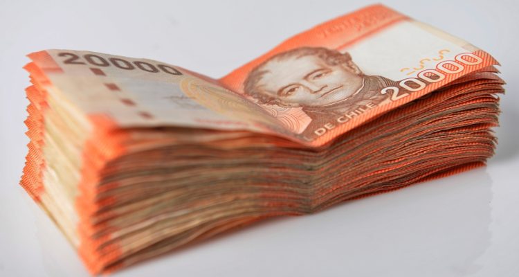 pagos pendientes IFE Universal