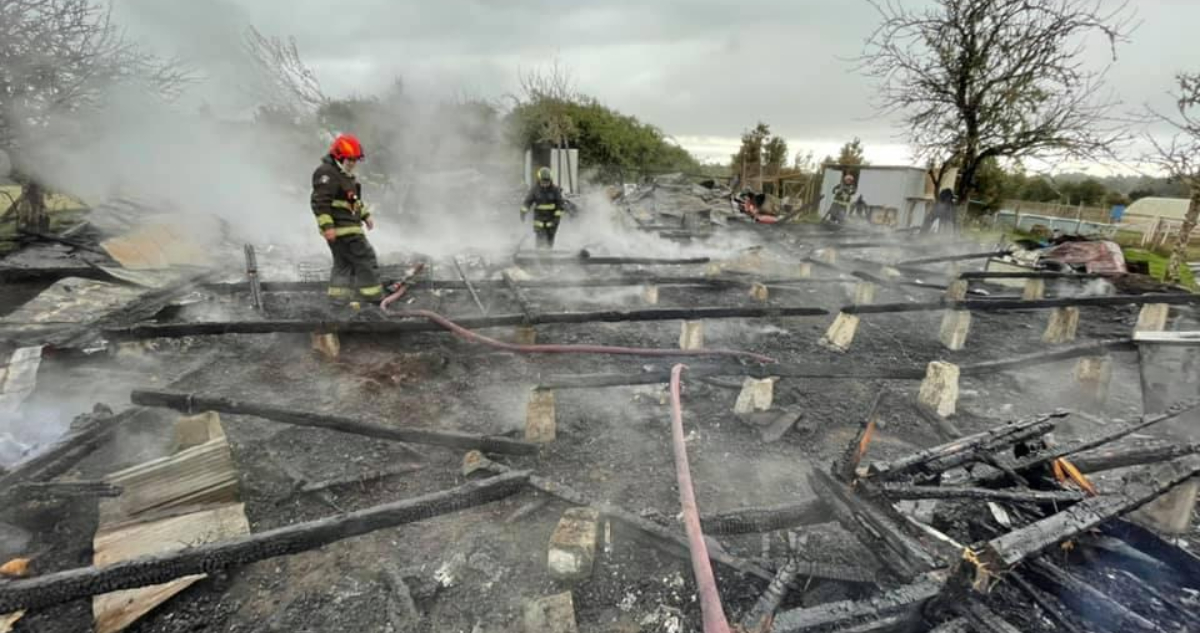 perdidas-cercanas-milllones-deja-incendio-destruye-vivienda-sector-chacao.jpg