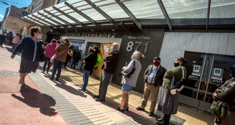 Retiros del 10% elevan solicitudes del Pilar Solidarios