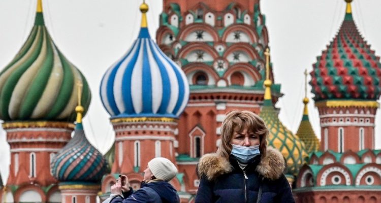 Ola de variante delta en Rusia