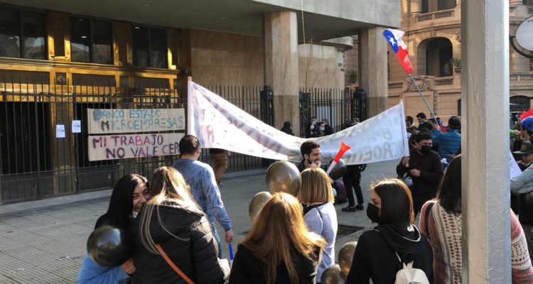 Twitter @emlastraceci