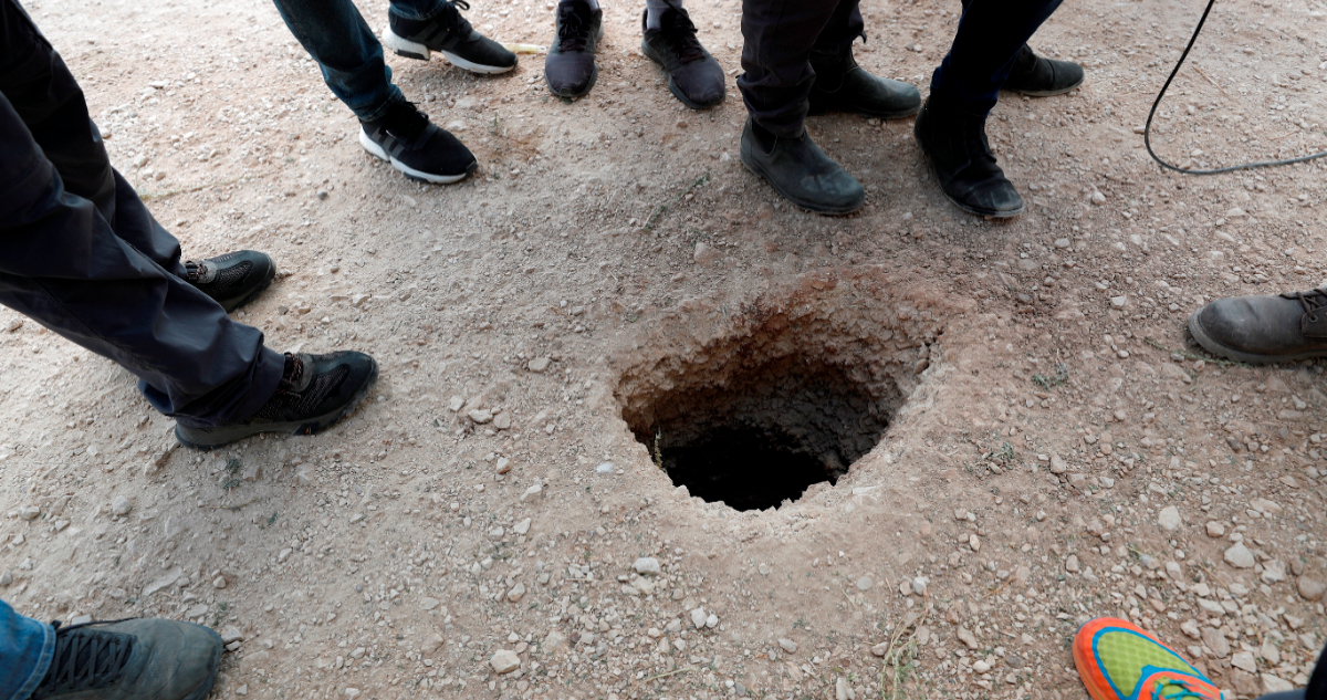 Seis palestinos escapan por un túnel