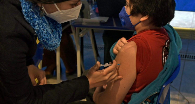 vacunacion-menores-doce-anos-partira-septiembre