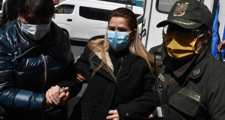 Áñez cuestiona a la justicia boliviana con mensaje en el muro de su celda Son una vergüenza