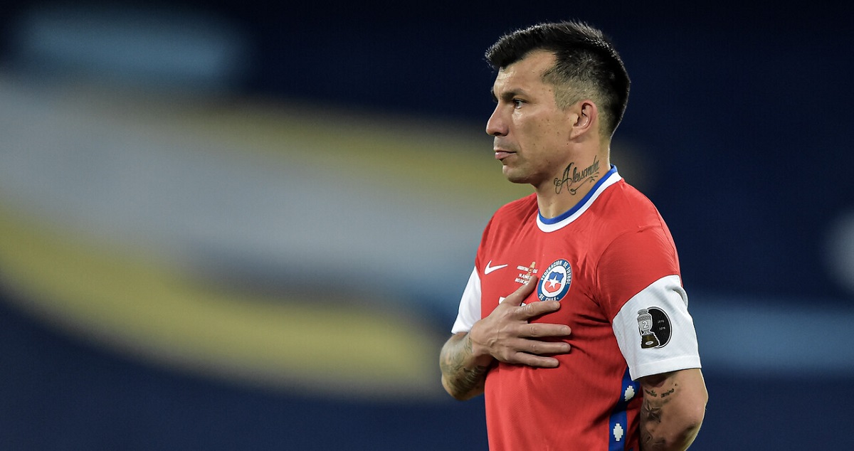 gary-medel-arenga-la-roja
