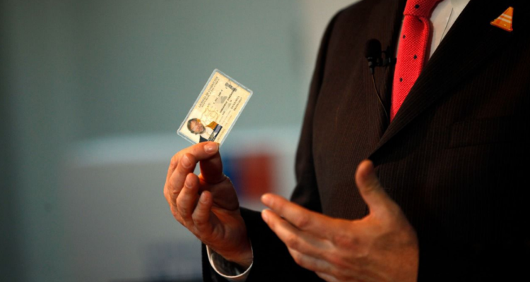 Municipio de Temuco denuncia aumento de licencias de conducir falsas a través de redes sociales