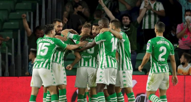 Betis goleó al Valencia por La Liga.