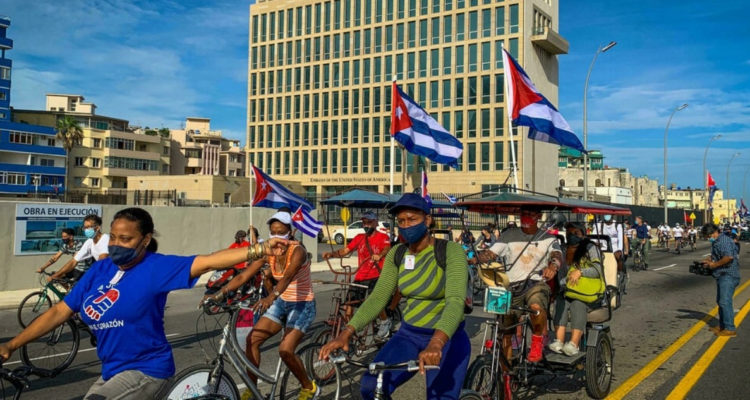Biden firma ley de apoyo a víctimas de misterioso síndrome de La Habana provoca jaqueca y nauseas