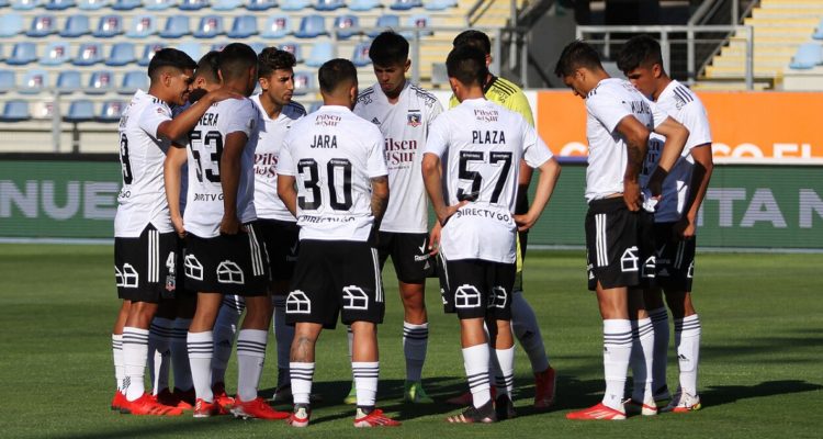 Camiseta de Colo Colo ante Audax Italiano.