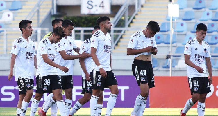 Un jugador de Colo Colo sintió malestar tras duelo con Audax y estaría con covid-19