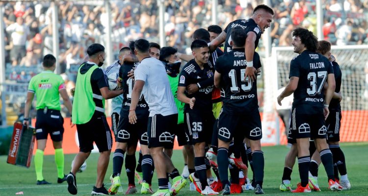 Colo Colo durante su triunfo a la UC.