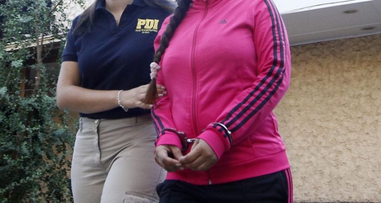 Mujer es detenida por ingresar droga