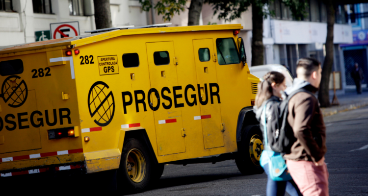 empresarios solicitan severas sanciones contra la colusión de las empresas de transporte de valores