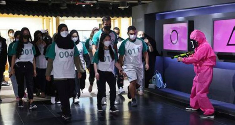 Simulan juego del calamar