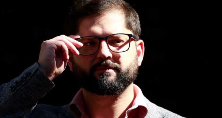 Wom trolleó a Grabriel Boric